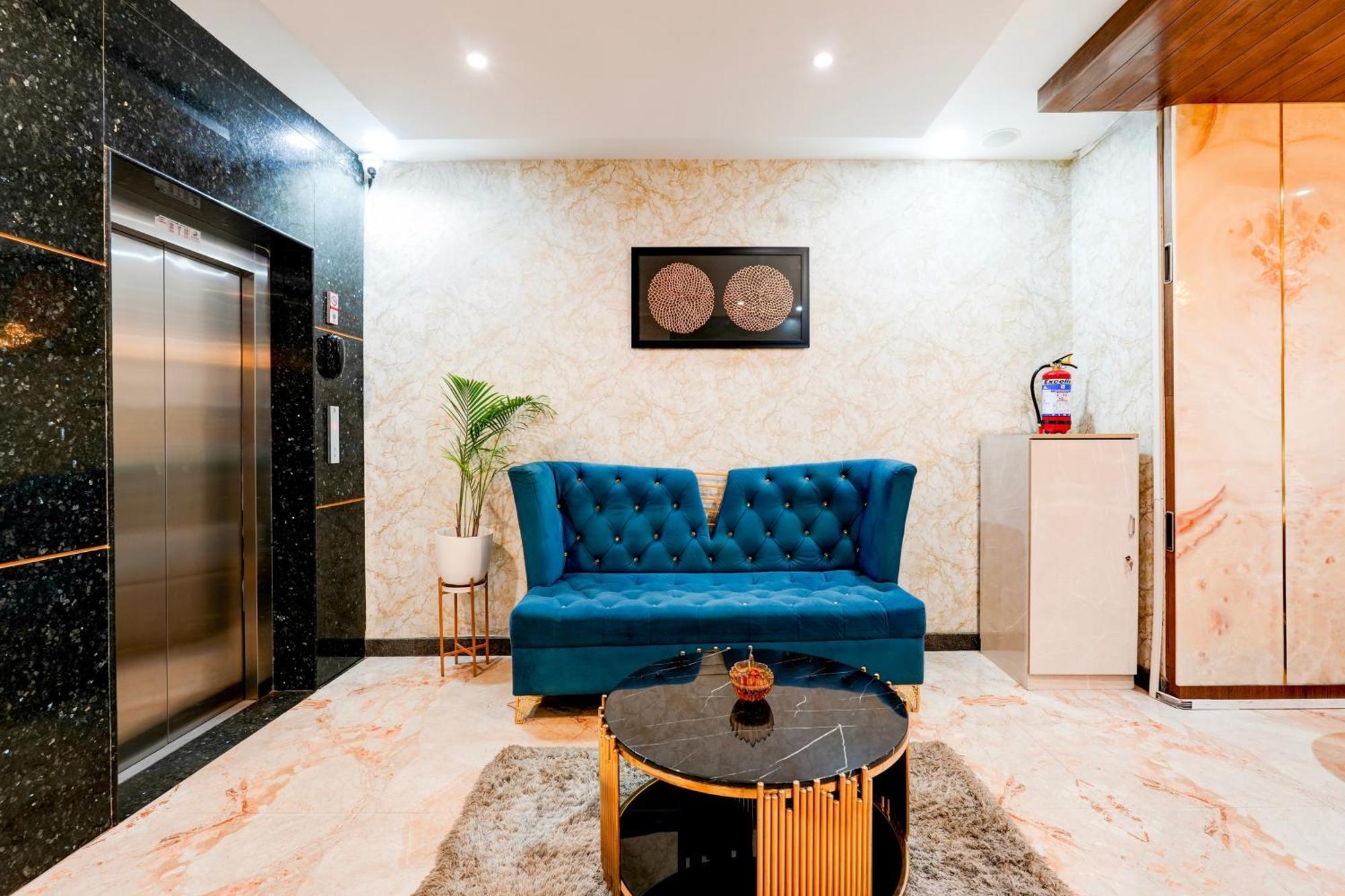 Super Townhouse Oak Aecs Formerly Bangalore Times エクステリア 写真