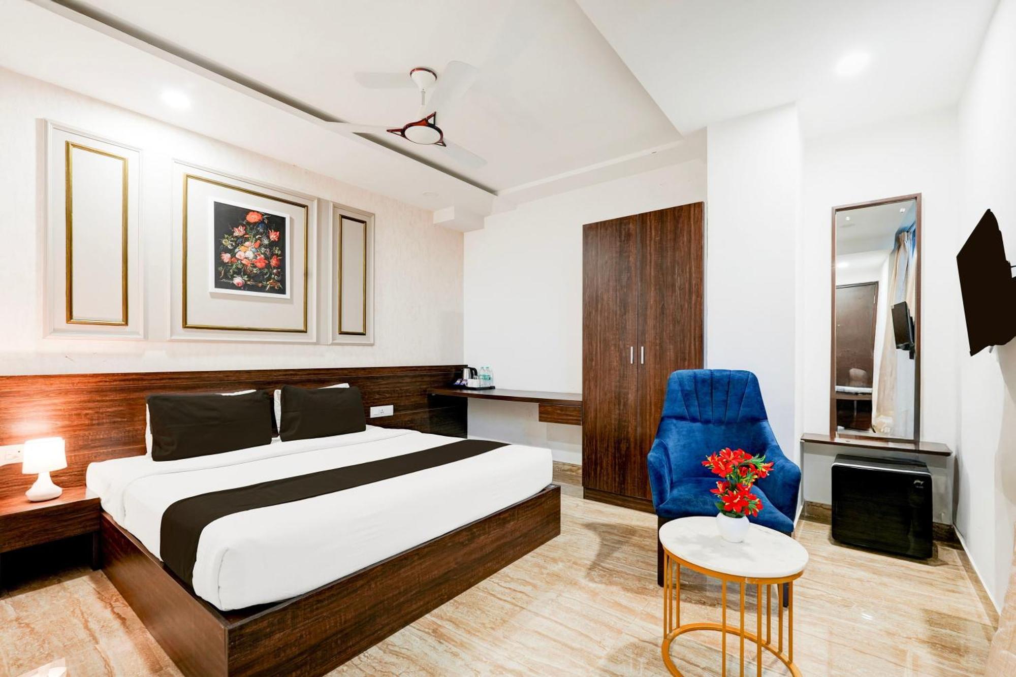 Super Townhouse Oak Aecs Formerly Bangalore Times エクステリア 写真