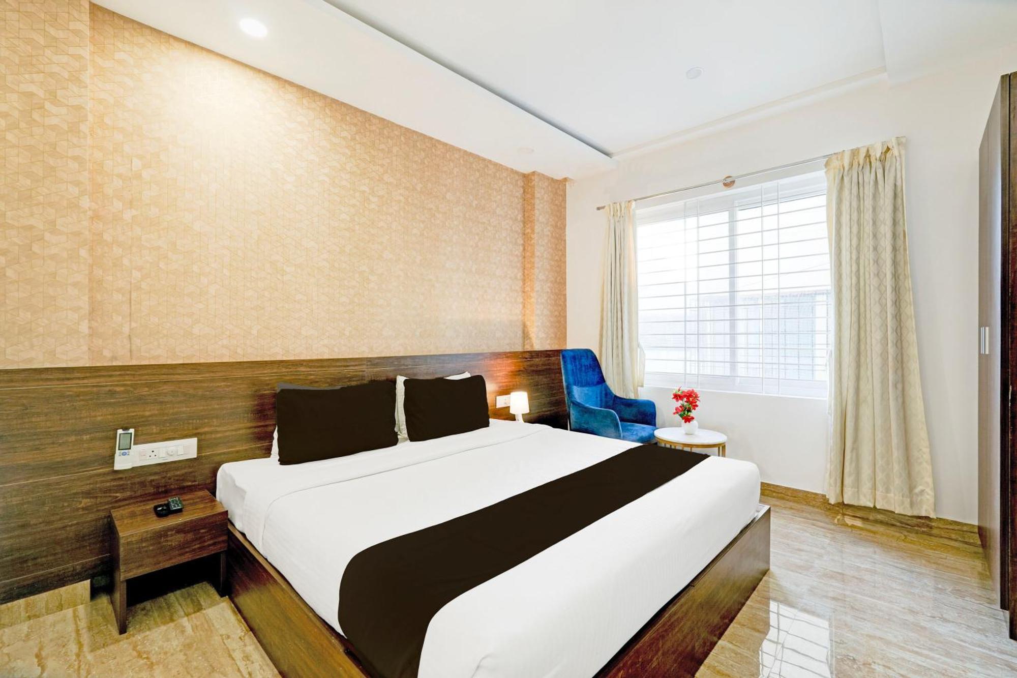 Super Townhouse Oak Aecs Formerly Bangalore Times エクステリア 写真